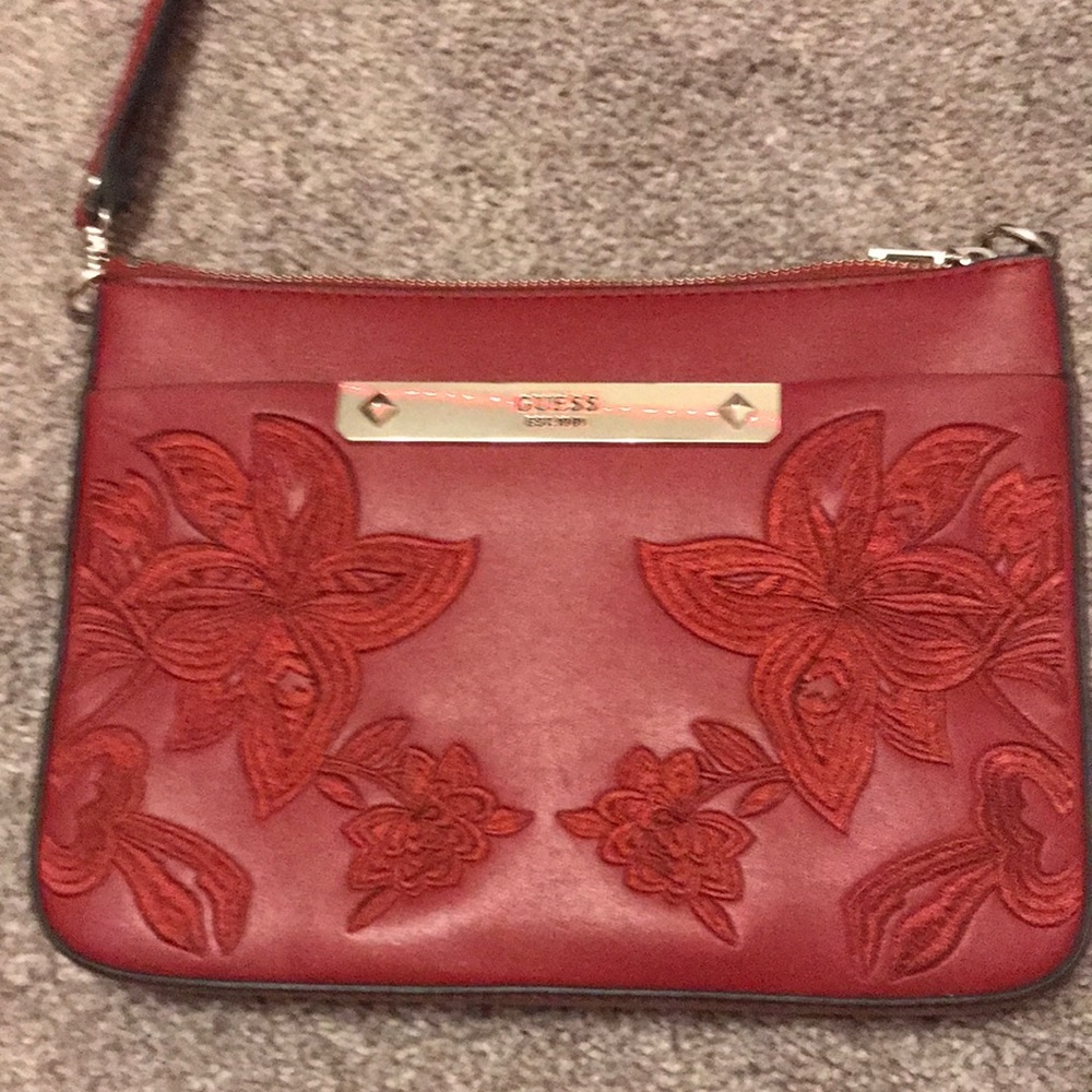 guess wallet